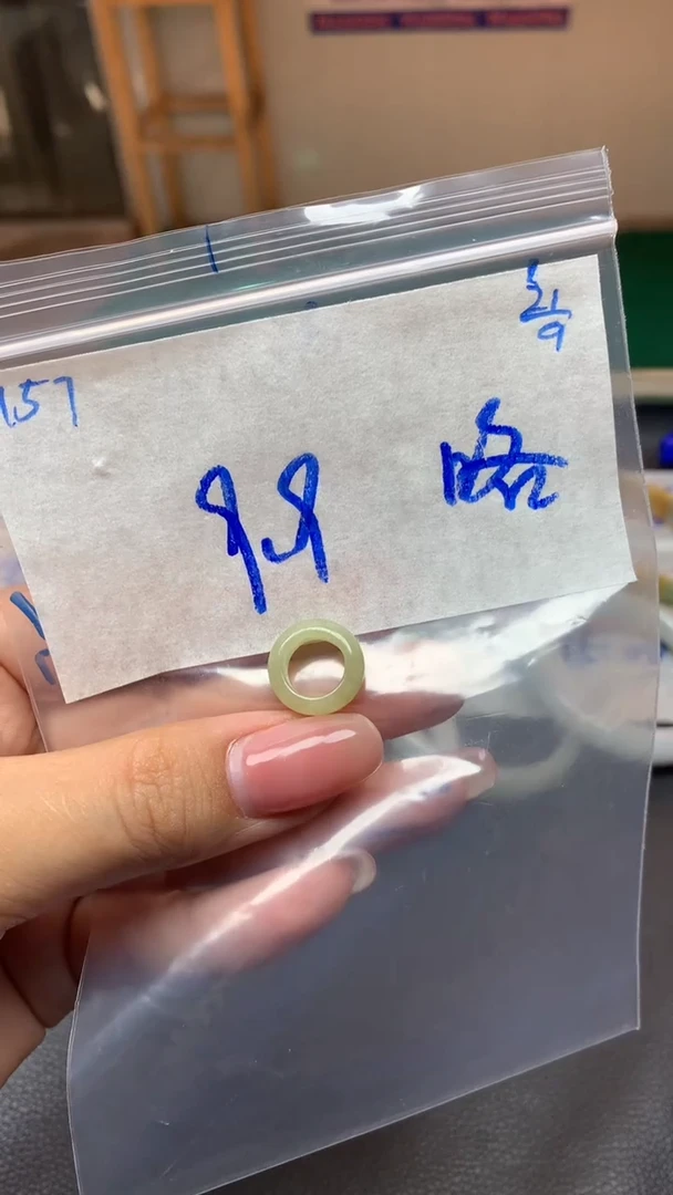 未镶嵌定制翡翠咯*157毛货需精细抛光挂件多样性拍一发一