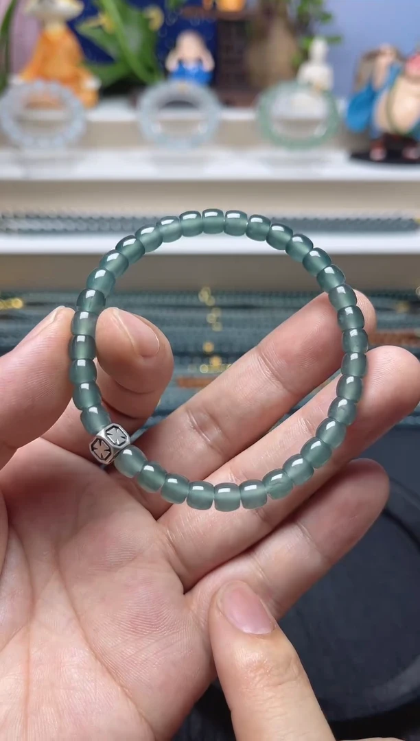 未镶嵌手串翡翠天然危地马拉翡翠老型珠卡6左右