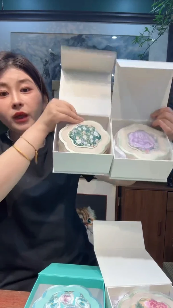 刺绣雪****2非遗苏绣手工刺绣双面绣真丝首饰盒海棠
