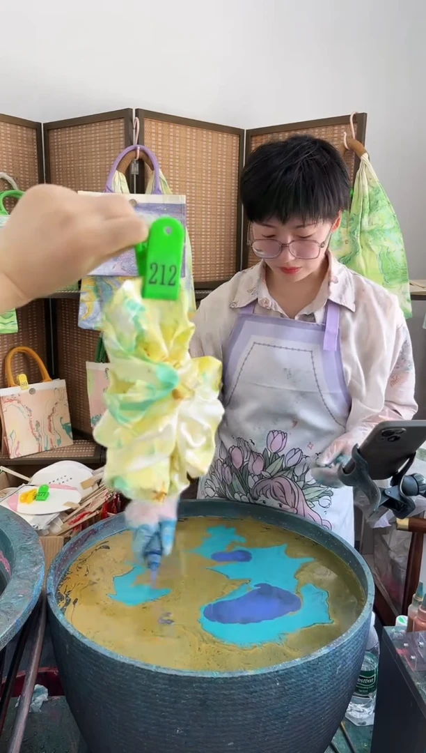 212发漆仙女直播闪拍