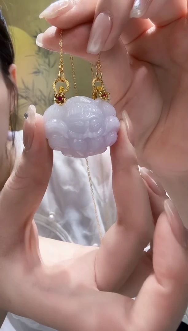 颈饰未镶嵌翡翠吊坠