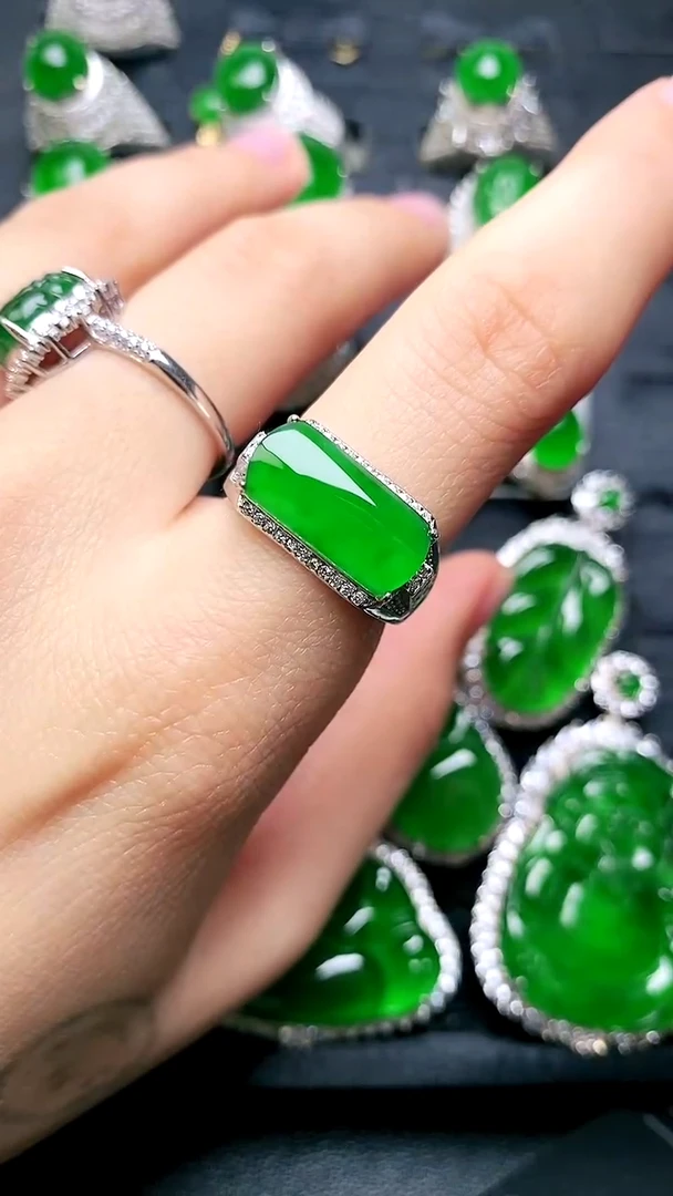 【闪购商品】翡翠戒指未镶嵌马鞍戒