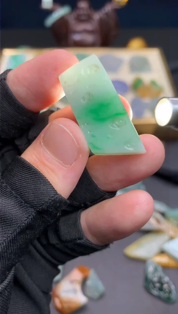 未镶嵌定制翡翠赵*天然翡翠裸石