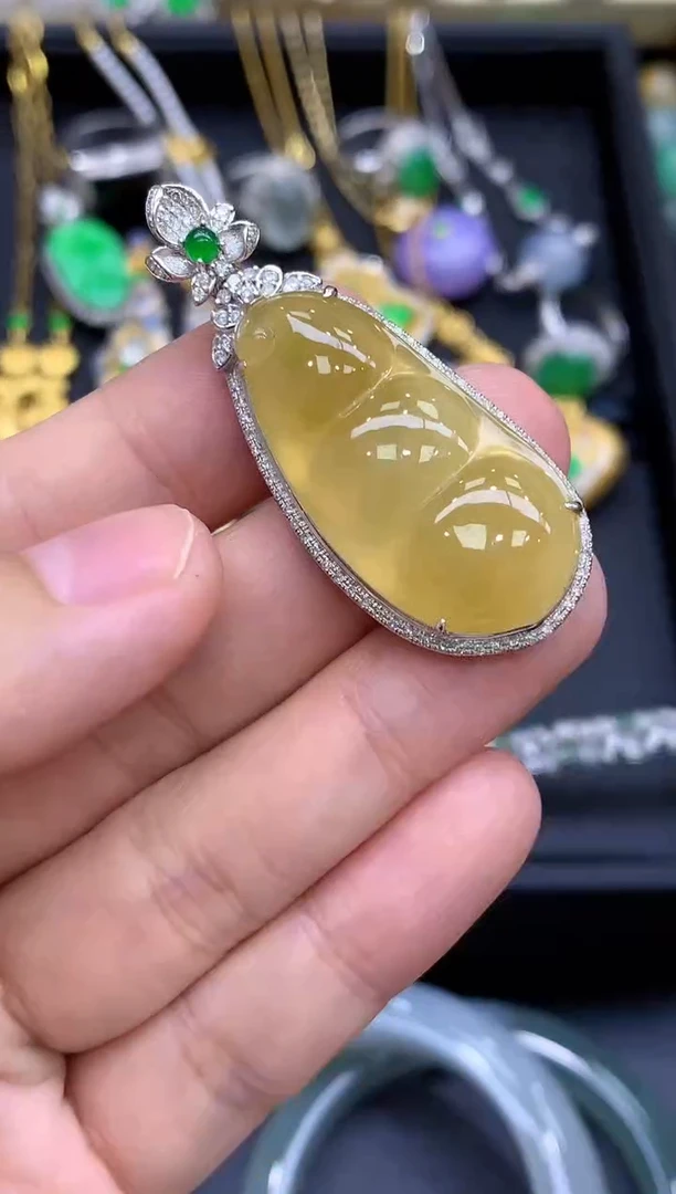 颈饰18K金镶嵌翡翠715-中国好珍宝