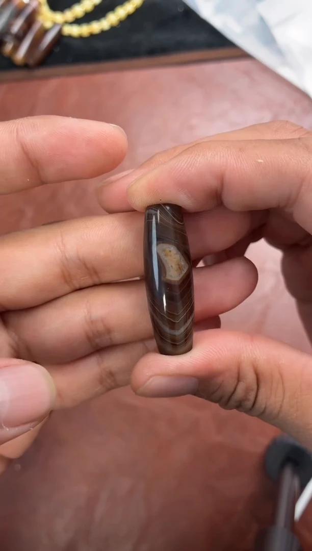 未镶嵌玛瑙/玉髓珠宝奇石噶玛珠宝