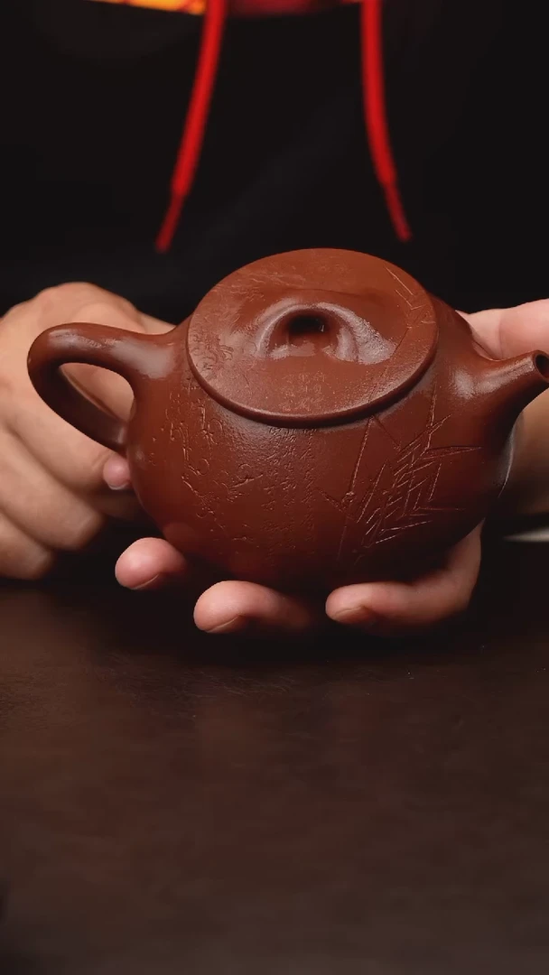 茶壶紫砂原矿紫砂壶-刻绘岁寒三友