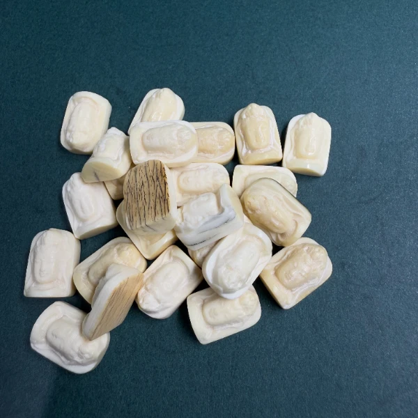 D1295天然猛犸牙  带皮微瑕（观音弥勒随机发）支持鉴定 假一罚四