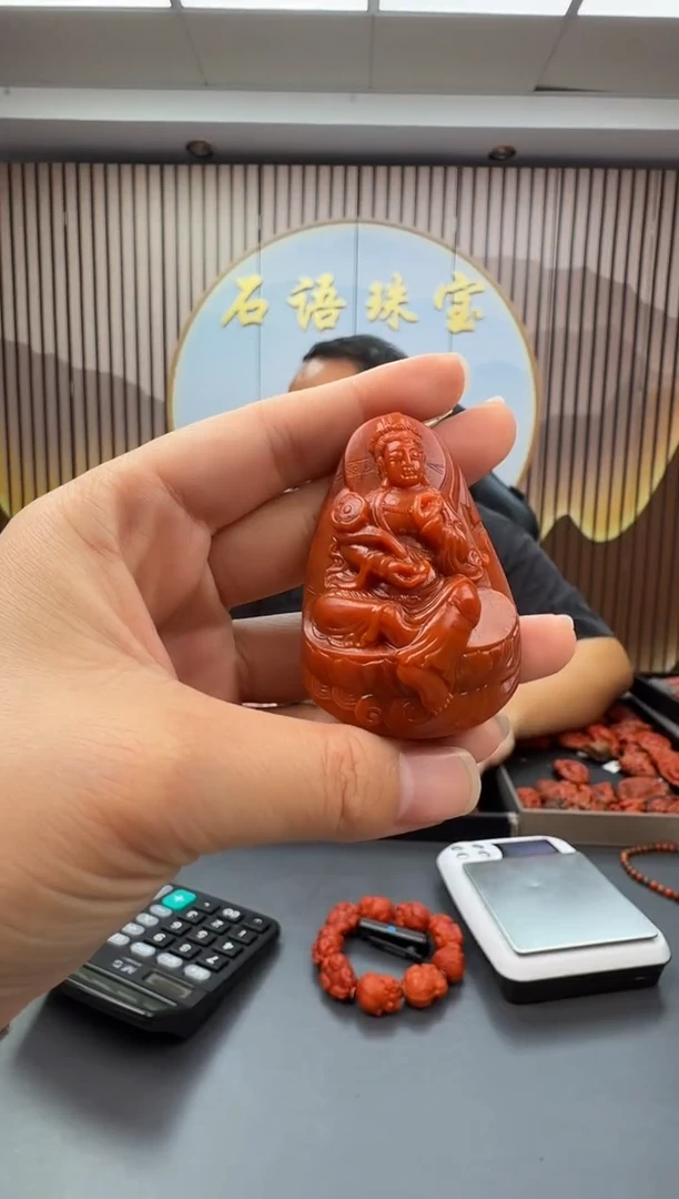 未镶嵌雕刻南红玛瑙077ZB0915产品一个