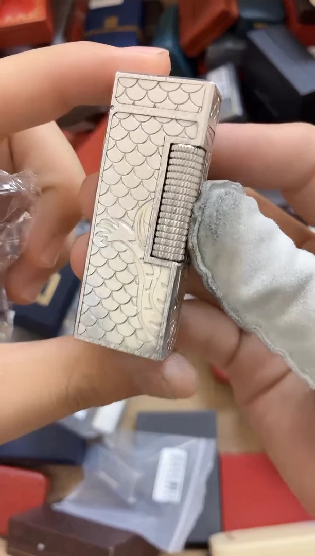 登银龙鳞925打火机