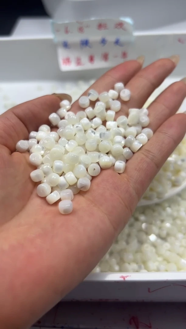 未镶嵌拼合珍珠（马贝珠）裸珠w1626珍*珠贝苹果珠6*4mm*30颗