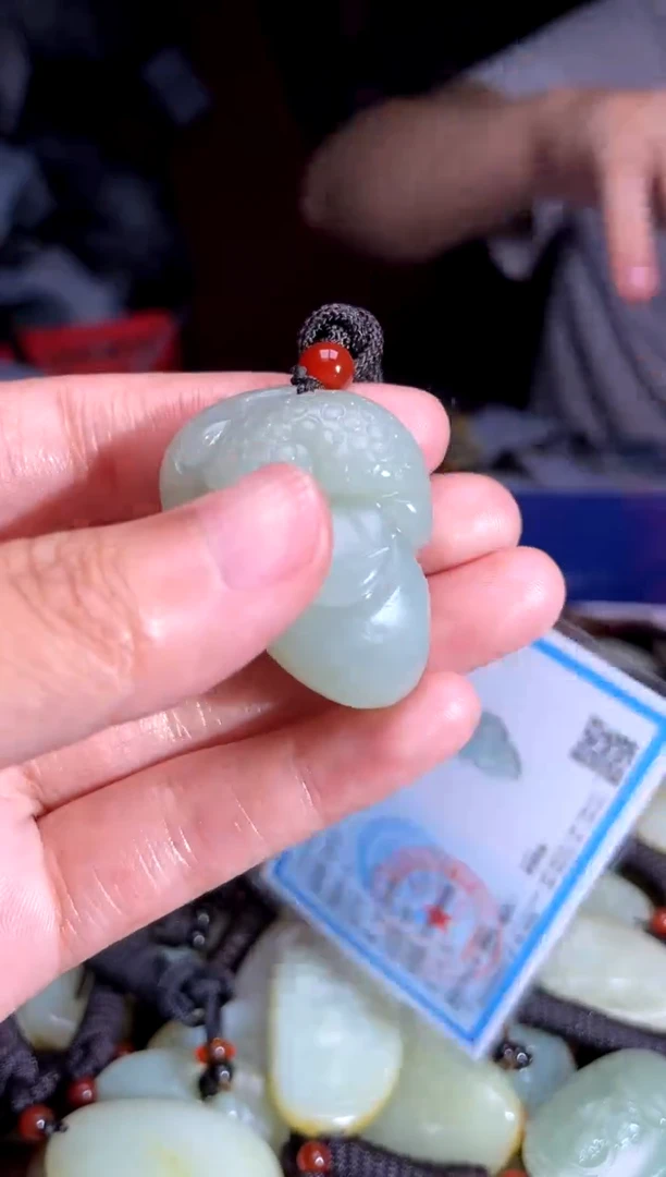 和田玉未镶嵌挂件1