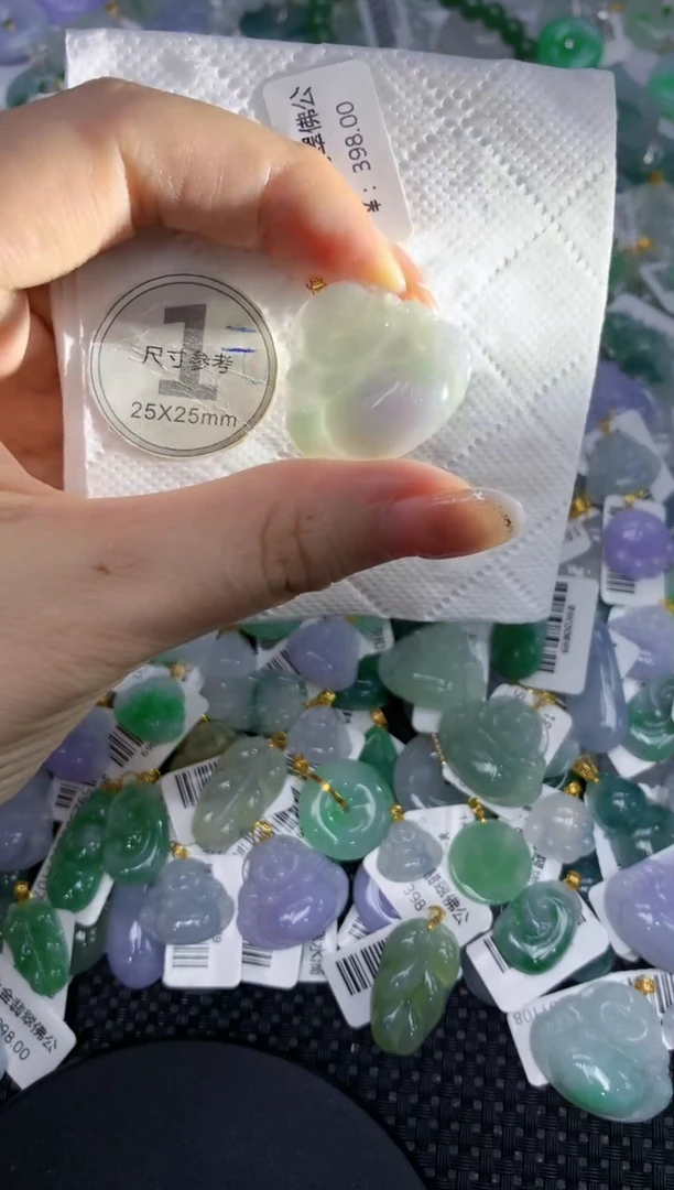 颈饰18K金镶嵌翡翠11111111