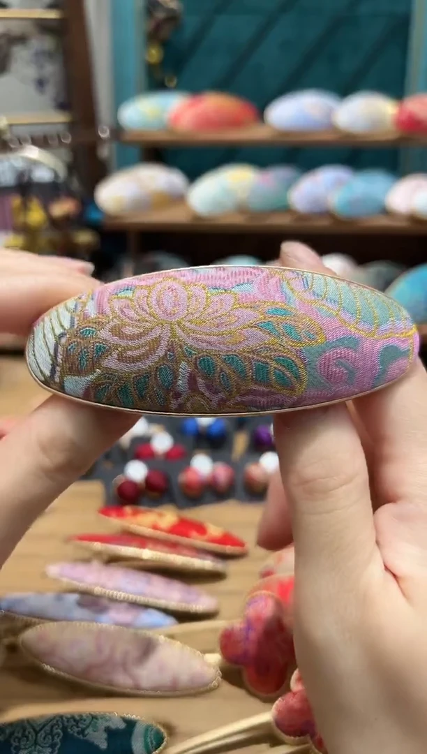 【闪购商品】【一物一拍专车】彩菱宝相大号弹簧夹