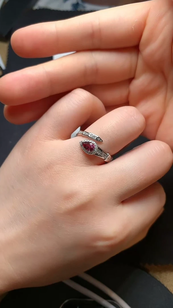 石榴石戒指银S925镶嵌.....