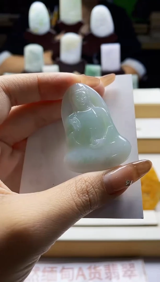 颈饰未镶嵌翡翠1