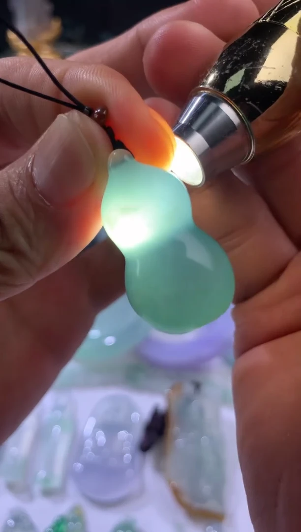 未镶嵌挂件翡翠天然翡翠