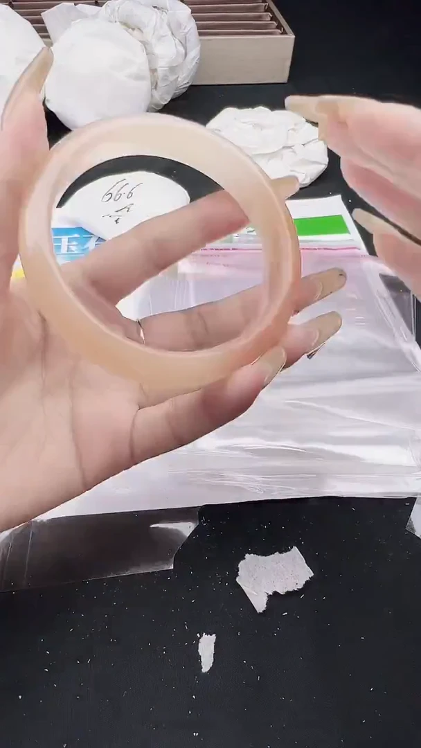 未镶嵌手镯石英质玉香槟金圈口60