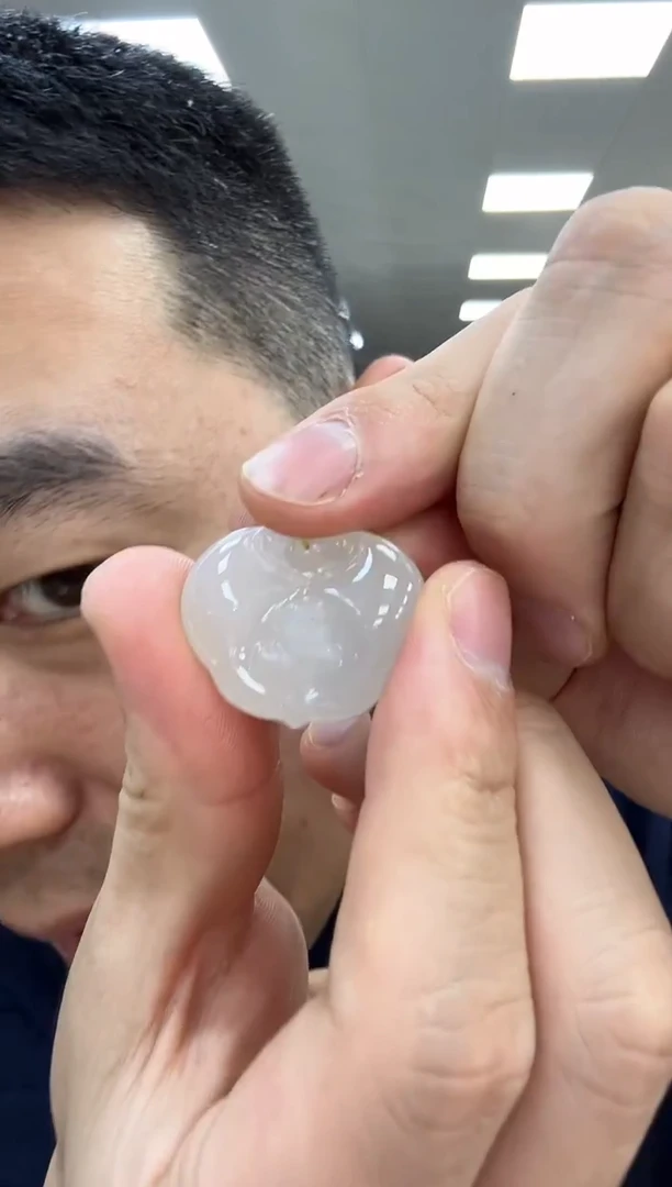 颈饰未镶嵌和田玉马