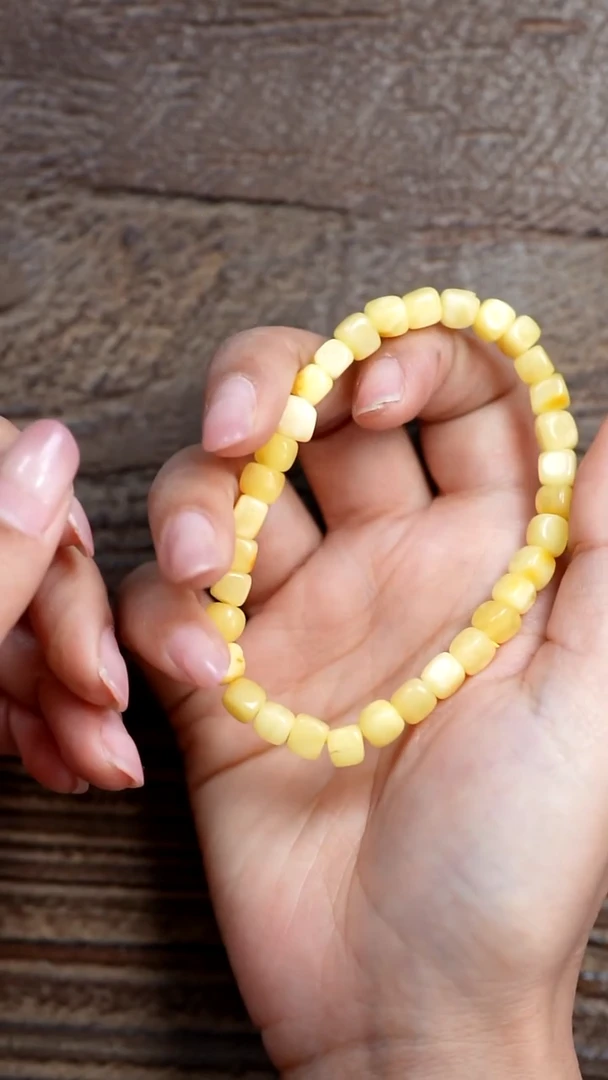 裸石琥珀未镶嵌66-01