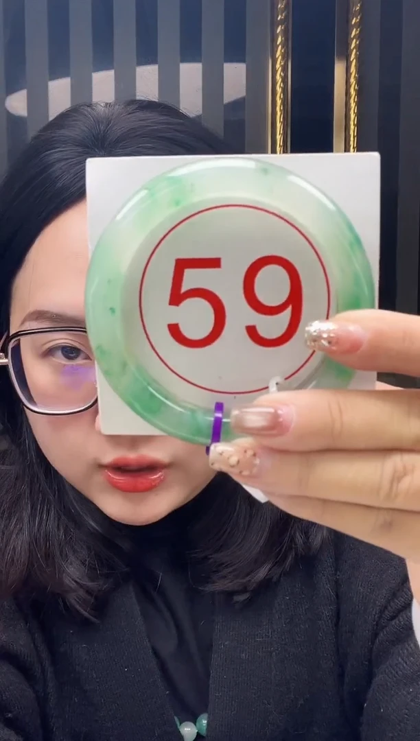 未镶嵌手镯石英质玉 单