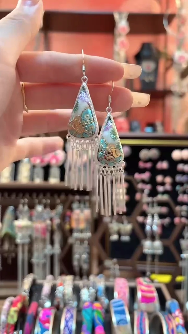 织绣 云织谣民族风精美饰品   362**
