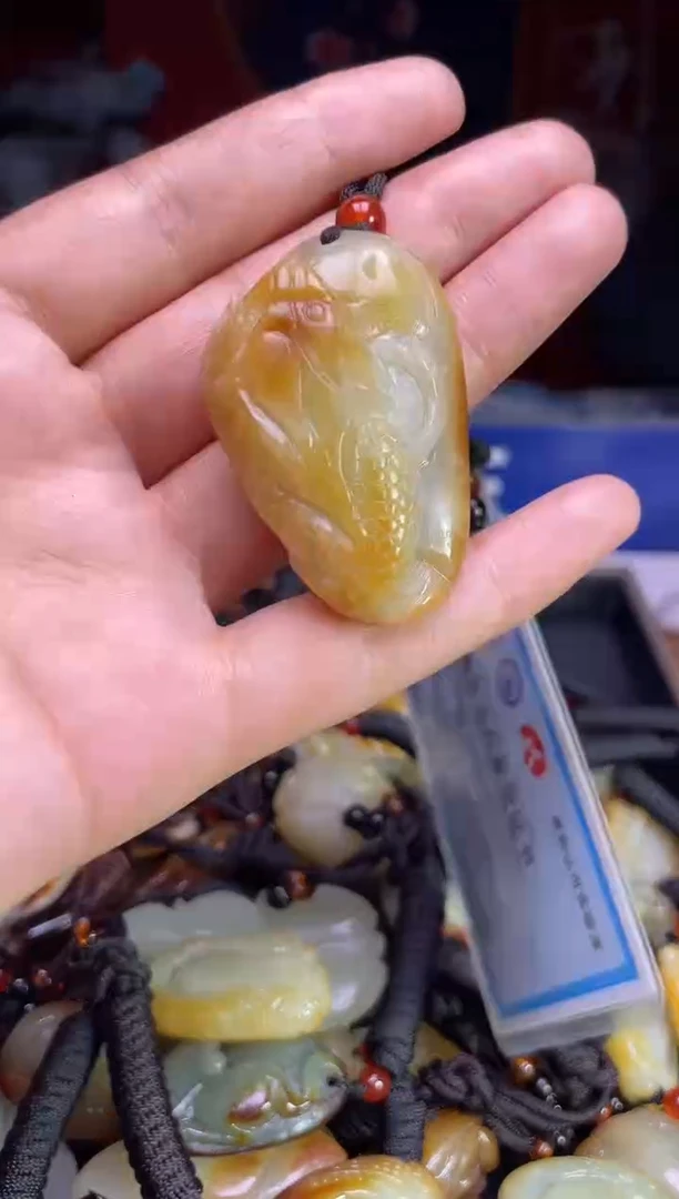颈饰未镶嵌和田玉123