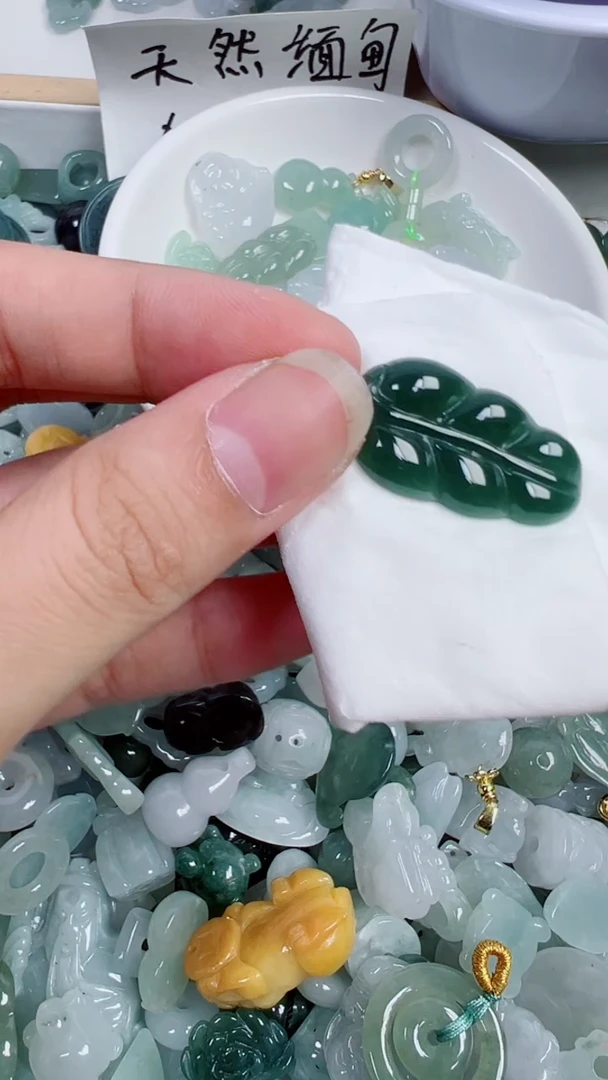 散珠翡翠83号链接，A货翡翠
