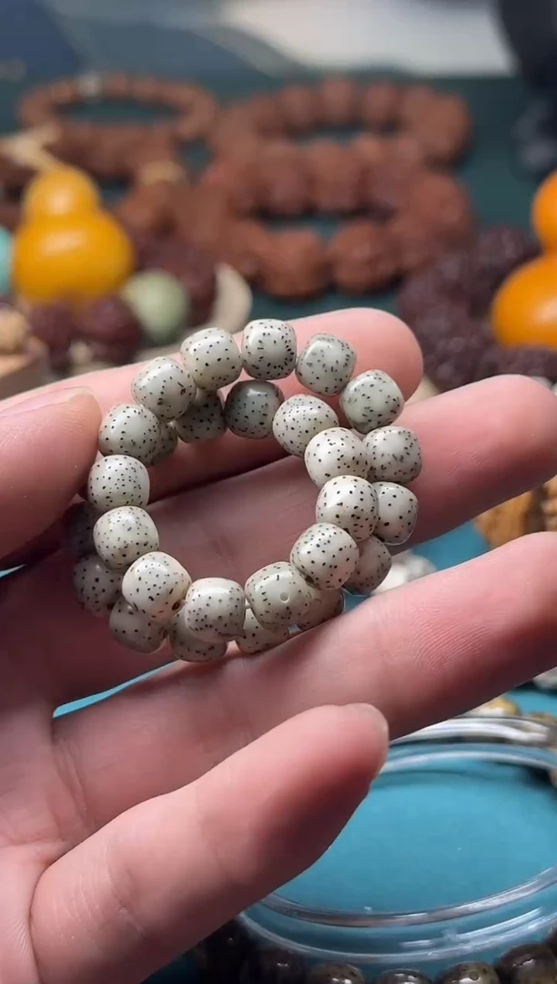 【闪购商品】星月菩提吊坠星月101一物一图戴一副手套