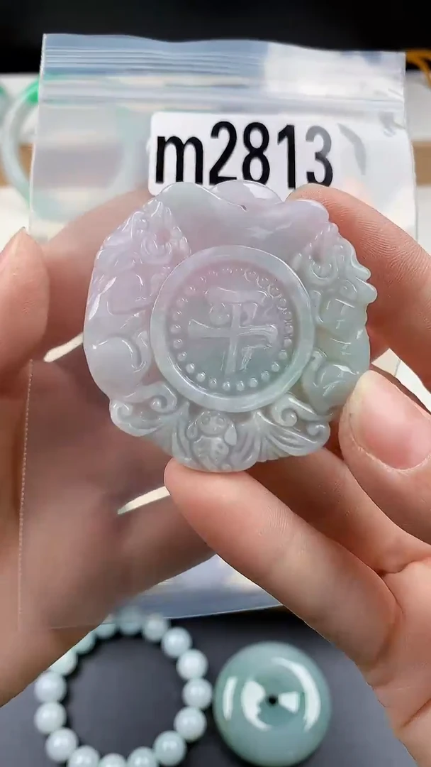 颈饰未镶嵌翡翠天然翡翠吊坠挂件
