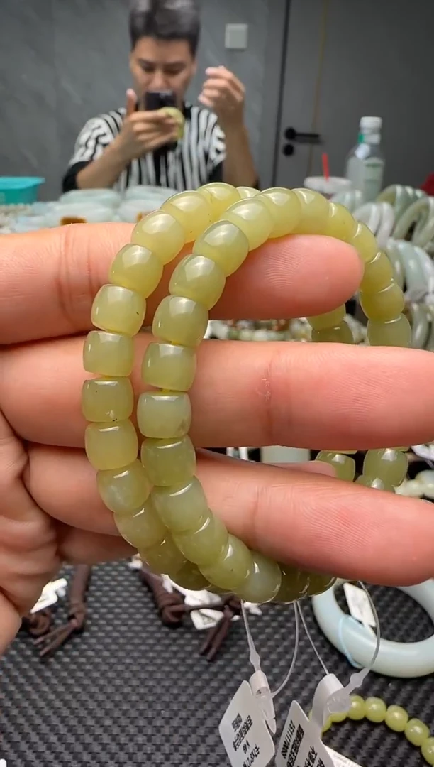 未镶嵌手串和田玉若羌料直切手串卡7x8 微瑕多样性发其一