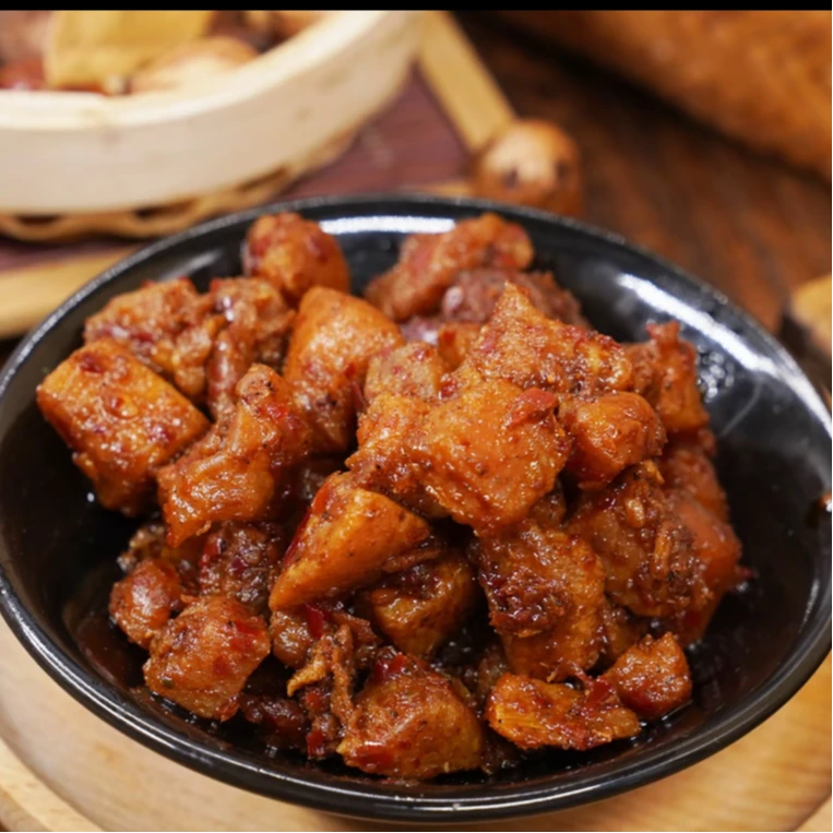 墨江通关无骨黄焖鸡