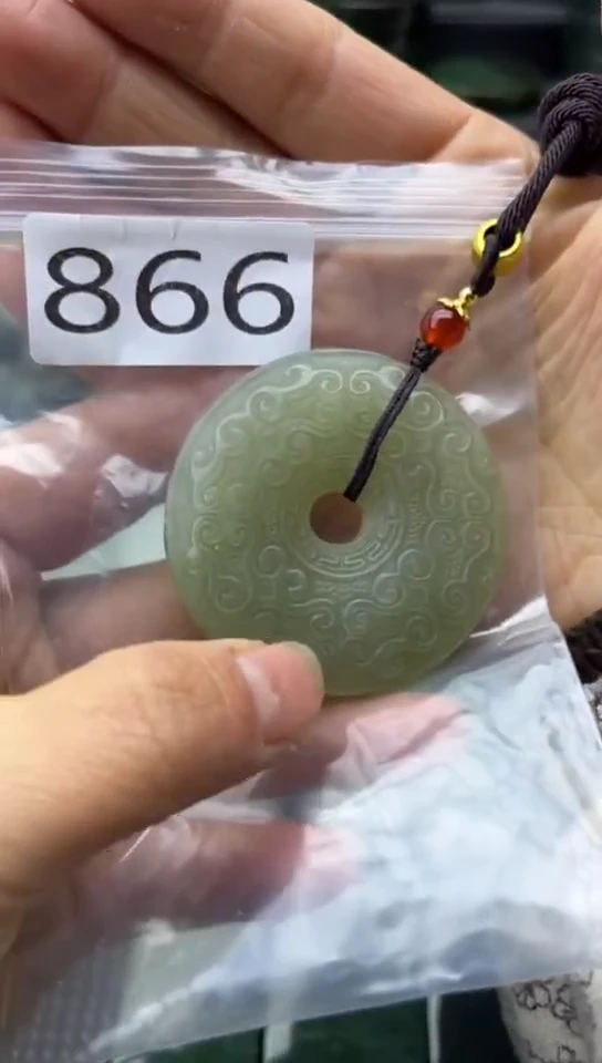 未镶嵌和田玉珠宝半成品扣子