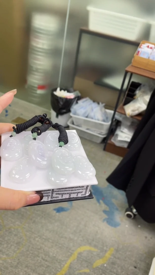 吊坠(不含链)未镶嵌翡翠如意   多样性发货发一件