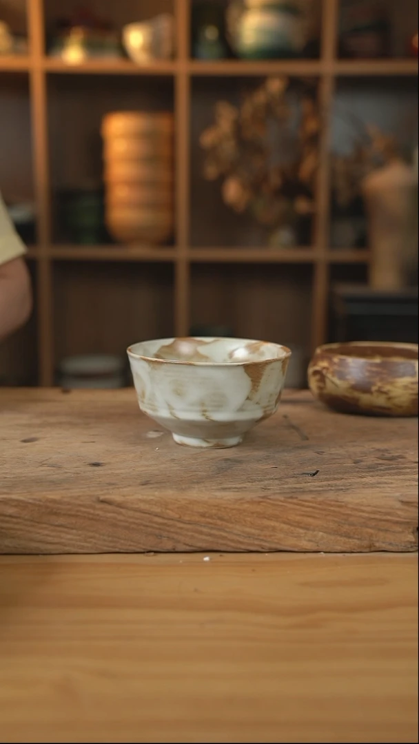 粉影系列的高脚直筒碗2个