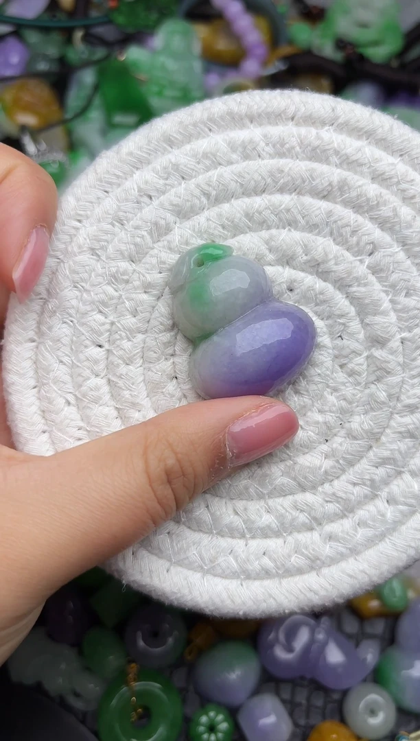 颈饰未镶嵌翡翠缅甸翡翠吊坠