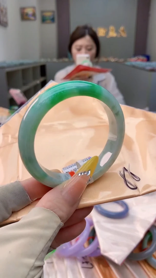 未镶嵌手镯翡翠0248820248