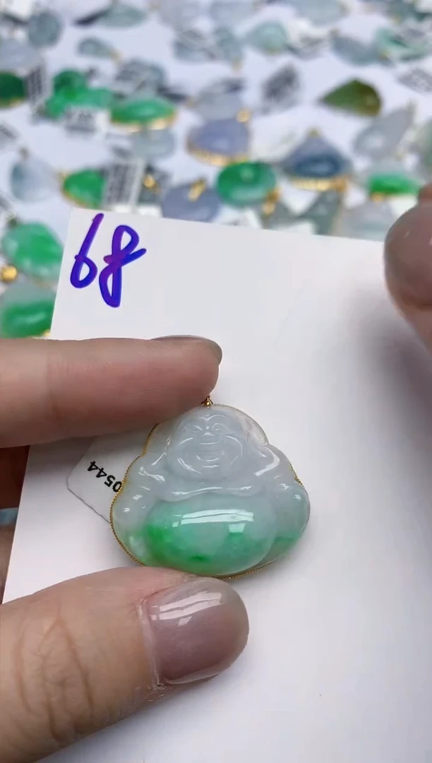 【闪购商品】翡翠颈饰18K金镶嵌天然翡翠A货