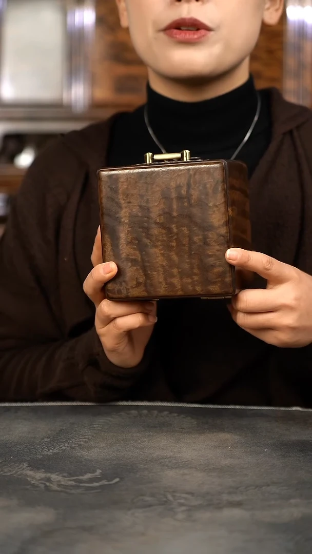 【闪购商品】金丝楠木艺金玉满堂一木一器收纳盒2