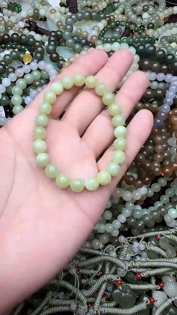 颈饰未镶嵌和田玉拍一发一