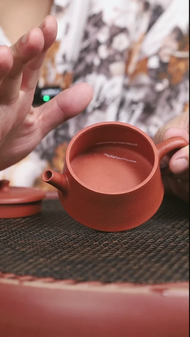 21号大红泥云柱140CC微瑕包括皮裂