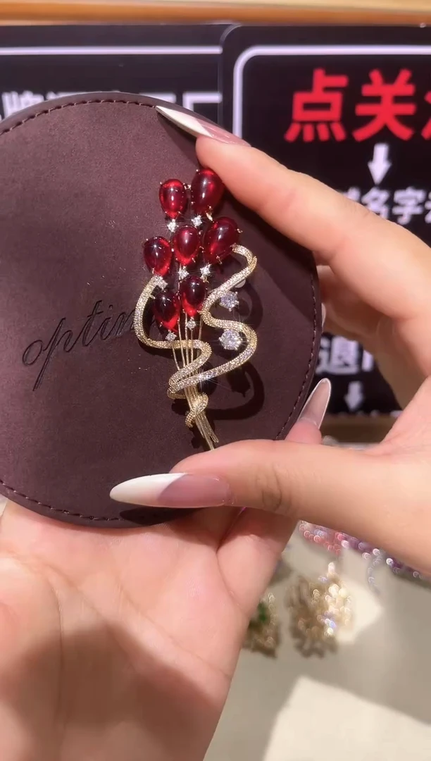 无铜合金J****听精品饰界