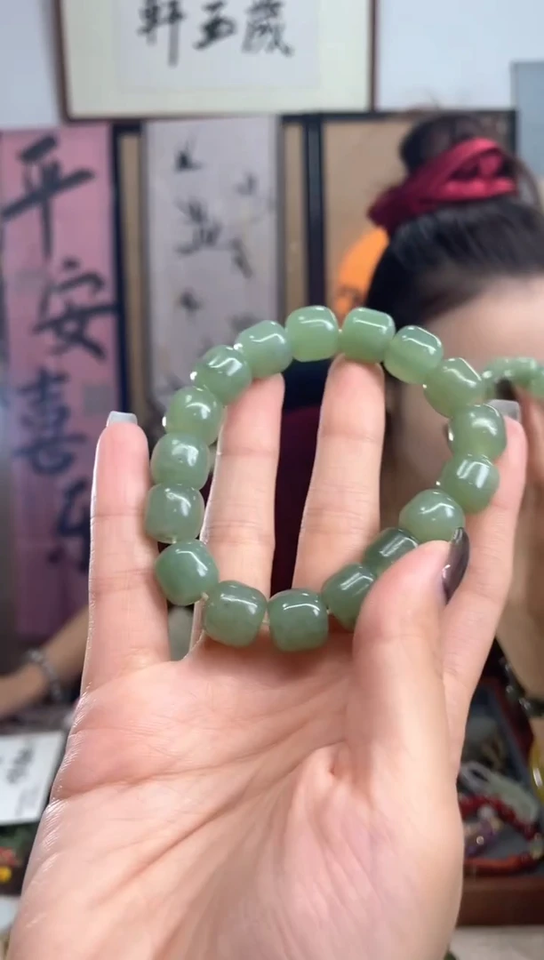 未镶嵌岫玉1.2尺寸多样性发货其中发一