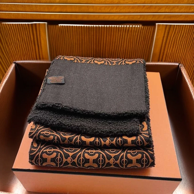 95新 Hermes/爱马仕 围巾1199 1680