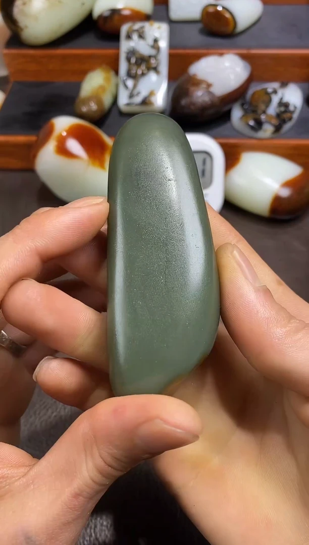 未镶嵌和田玉摆件用****…和田玉