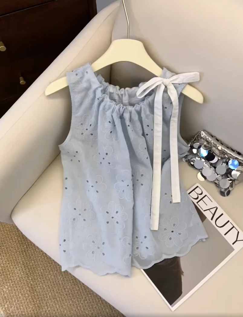 新款法式镂空刺绣无袖吊带背心女夏娃娃衫漂亮蝴蝶结露肩上衣2025