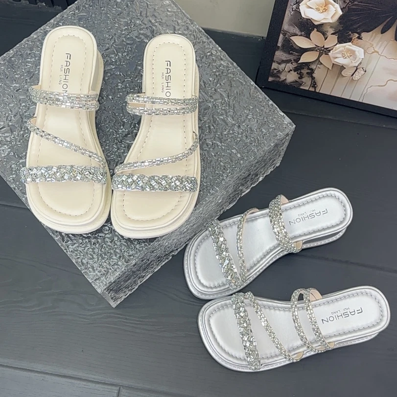 时尚百搭沙滩鞋小众外穿松糕厚底两穿凉鞋2025夏季水钻一字凉拖鞋