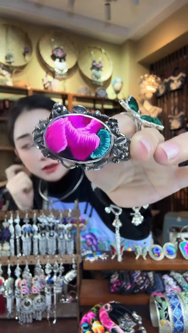 刺绣非遗刺绣民族风手镯