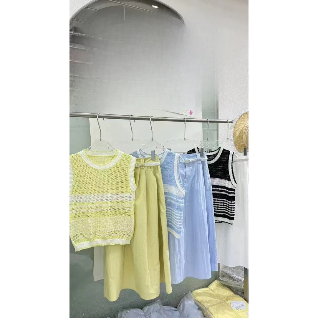 2025夏季新款韩版宽松背心圆领条纹镂空针织衫+半身裙套装HJ-1881