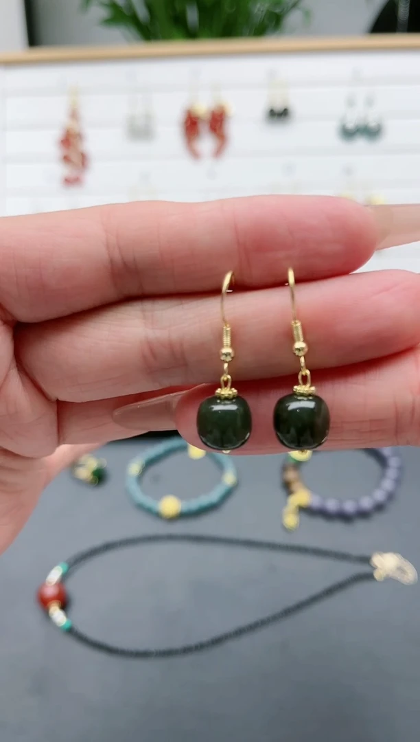 【闪购商品】和田玉耳饰银S925镀金镶嵌8821