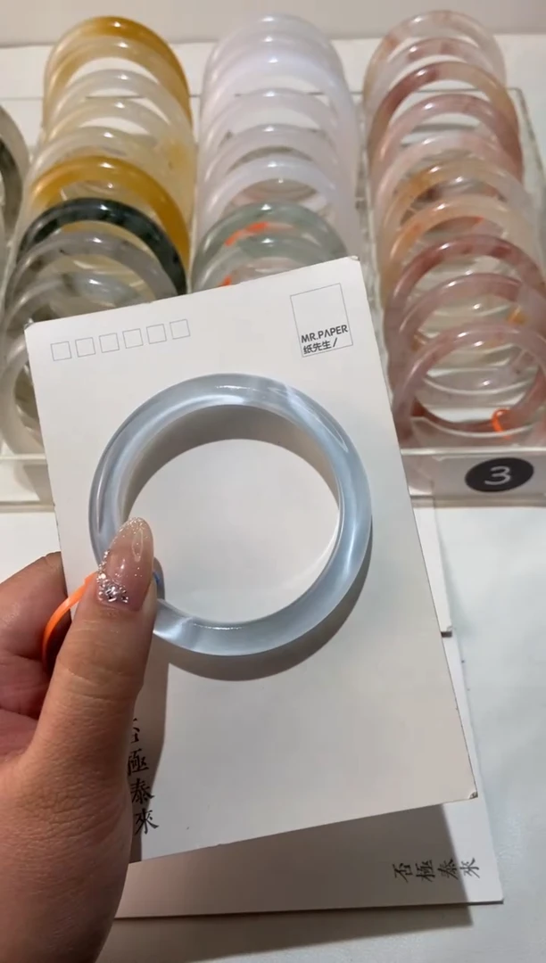 【闪购商品】石英质玉手镯未镶嵌1